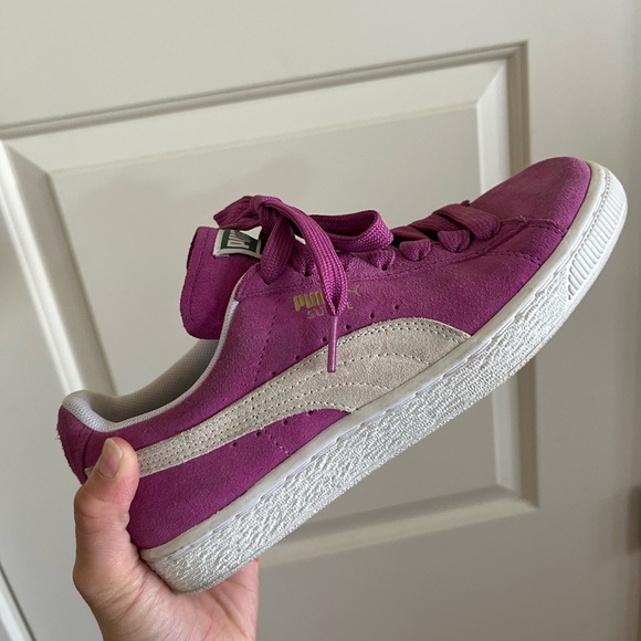 Women’s Suede Pumas Size 6.5 - Picture 3 of 3